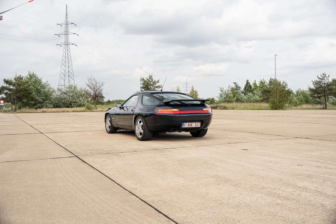 1992 Porsche 928 GTS - Image 7 of 31