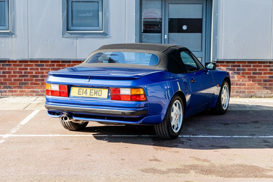 1992 Porsche 944 S2 - Image 2 of 30