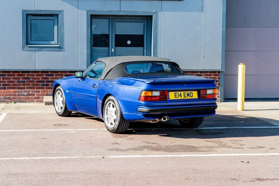 1992 Porsche 944 S2 - Image 14 of 30