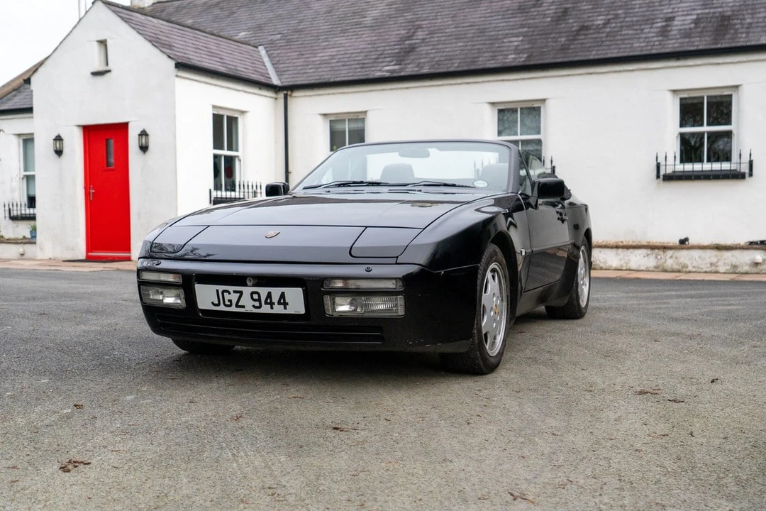 1992 Porsche 944 S2 - Image 2 of 30