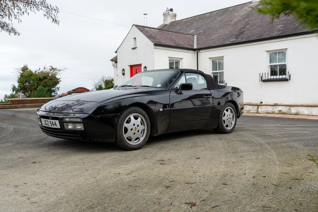 1992 Porsche 944 S2 - Image 12 of 30