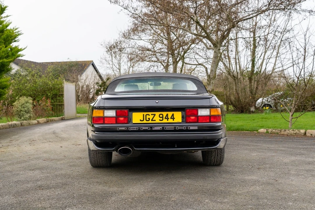 1992 Porsche 944 S2 - Image 17 of 30