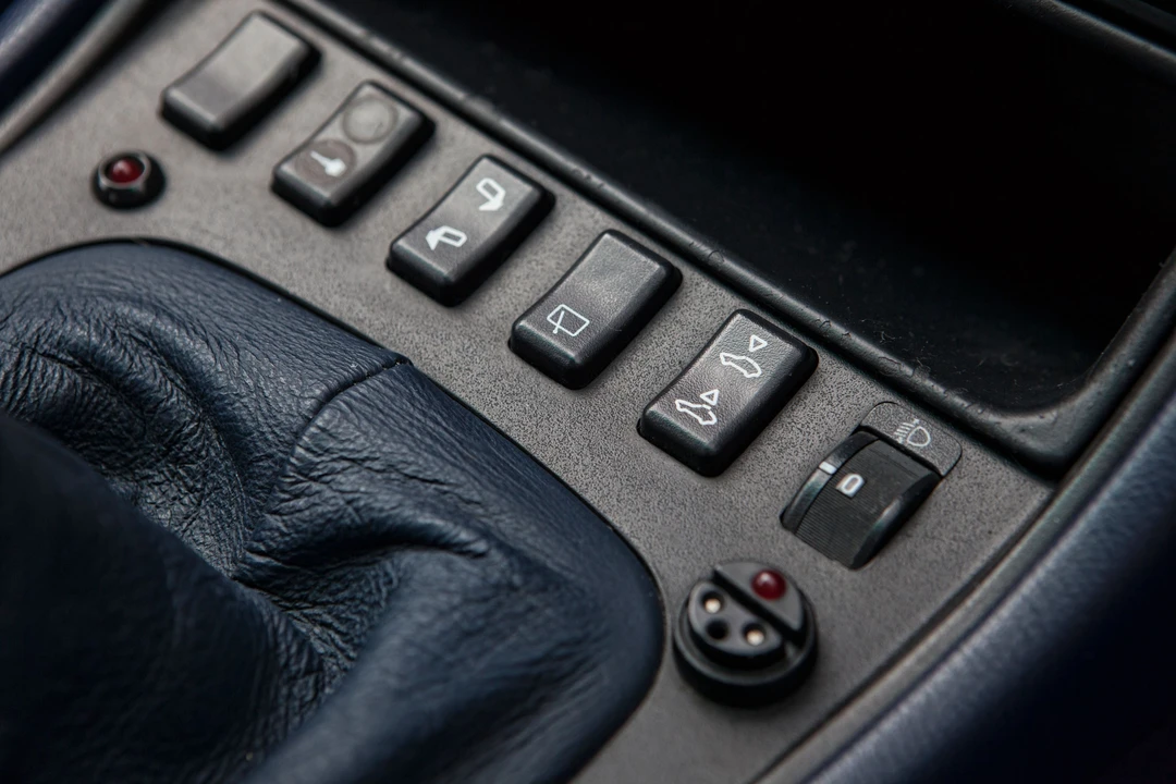 1992 Porsche 944 S2 - Image 17 of 31