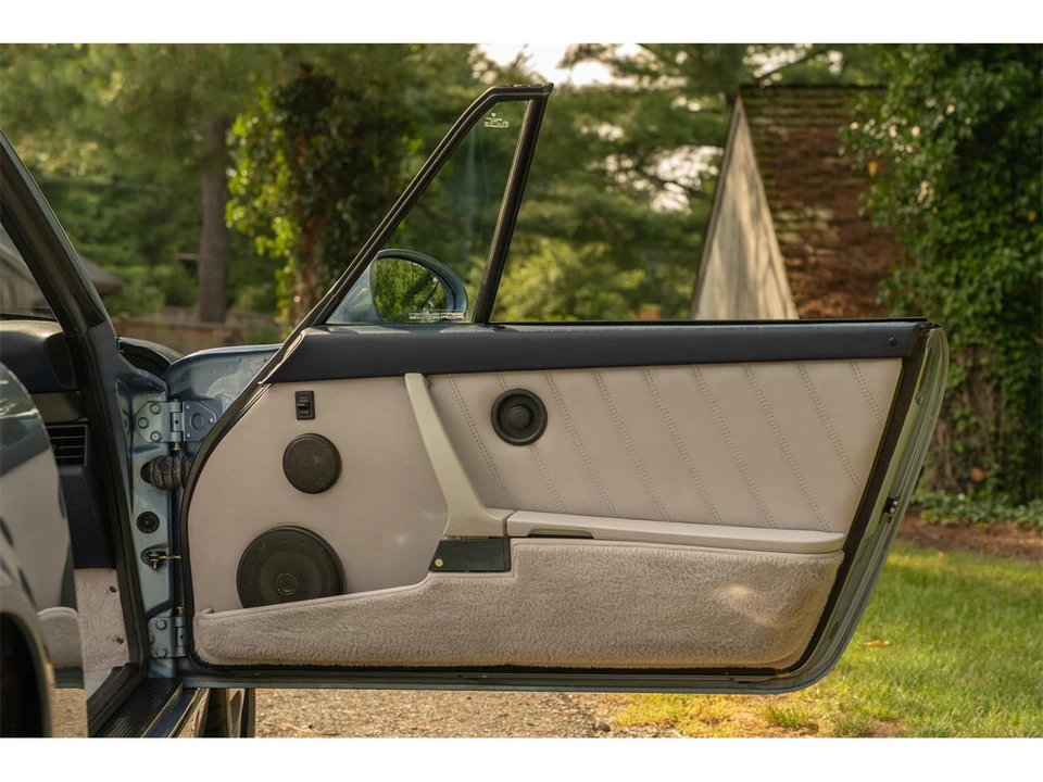 1992 Porsche 964 Carrera - Image 16 of 31
