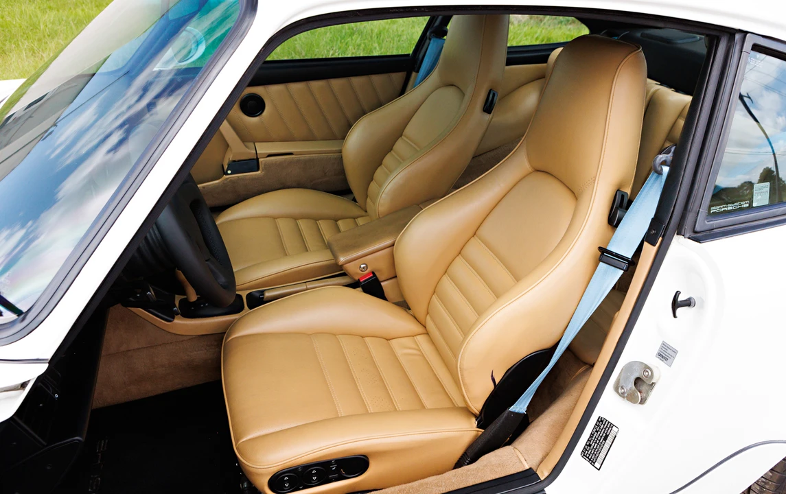 1992 Porsche 964 Carrera - Image 24 of 31