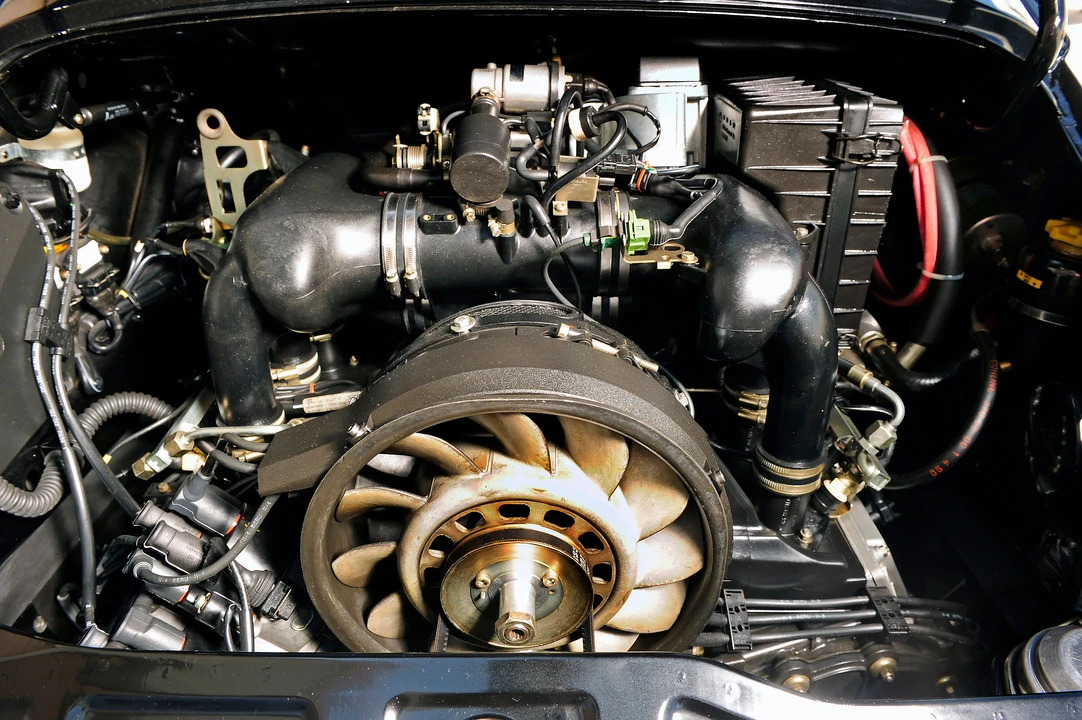 1992 Porsche 964 Carrera 4 - Image 5 of 8