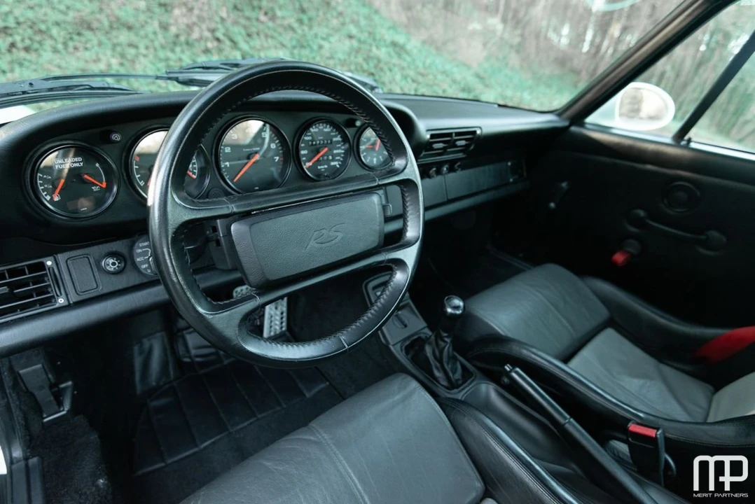 1992 Porsche 964 Carrera RS - Image 15 of 28
