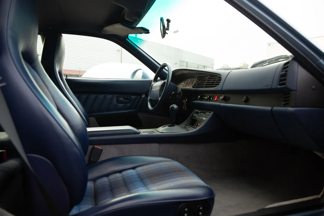 1992 Porsche 968 - Image 28 of 31