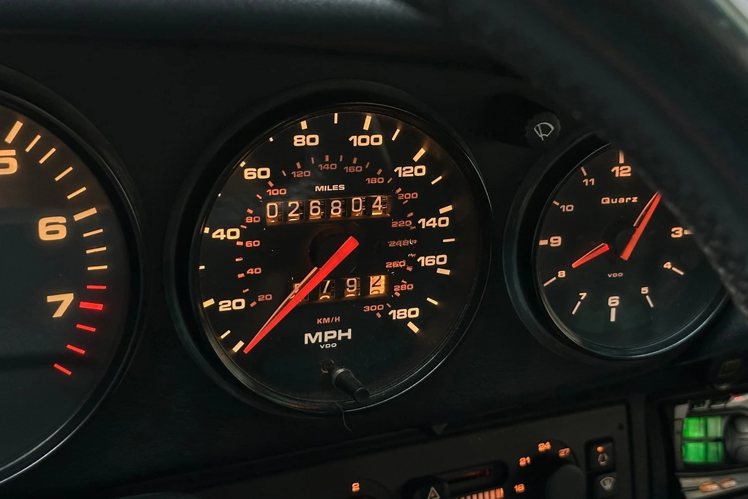 1992 Porsche 964 Carrera - Image 8 of 20