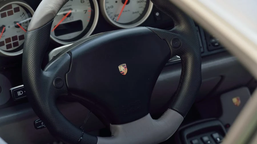 1992 Porsche 934 & 935 - Image 17 of 20