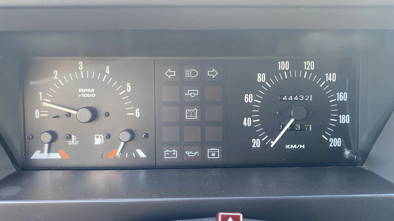 1992 Land Rover Range Rover Classic - Image 23 of 30