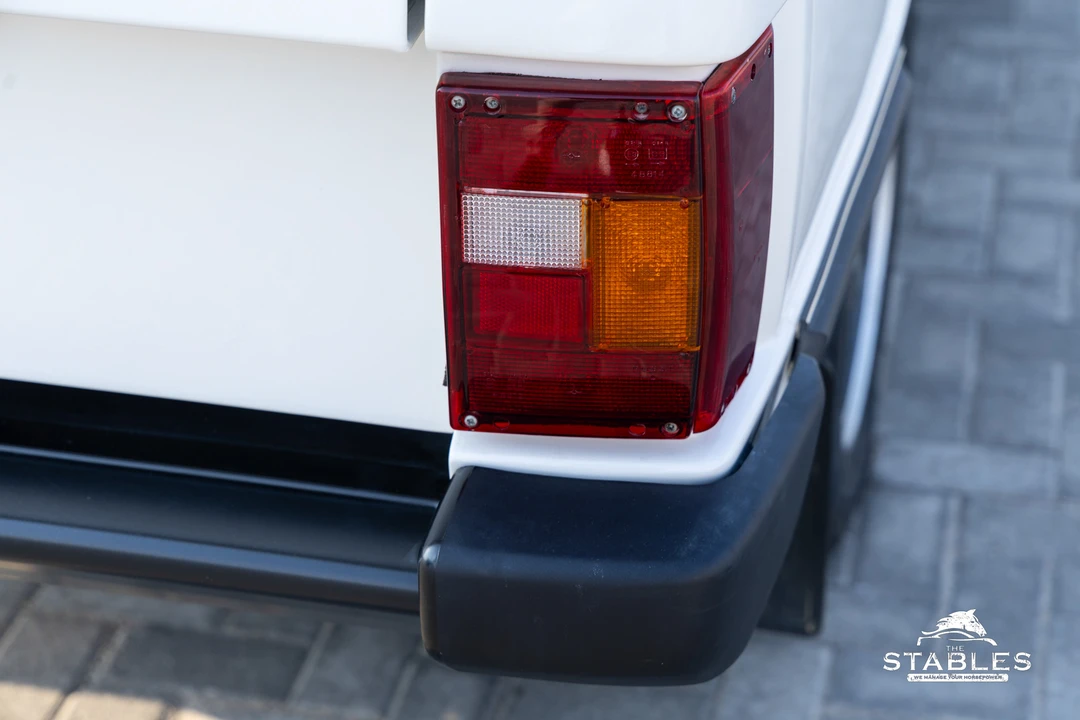 1992 Land Rover Range Rover Classic - Image 14 of 31
