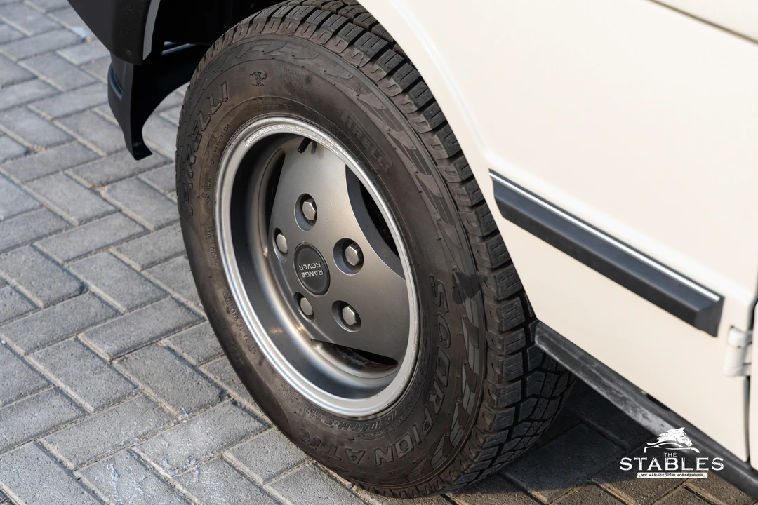 1992 Land Rover Range Rover Classic - Image 15 of 31