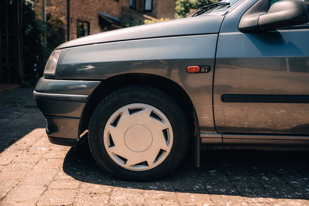 1992 Renault Clio 1st Gen - Image 11 of 30