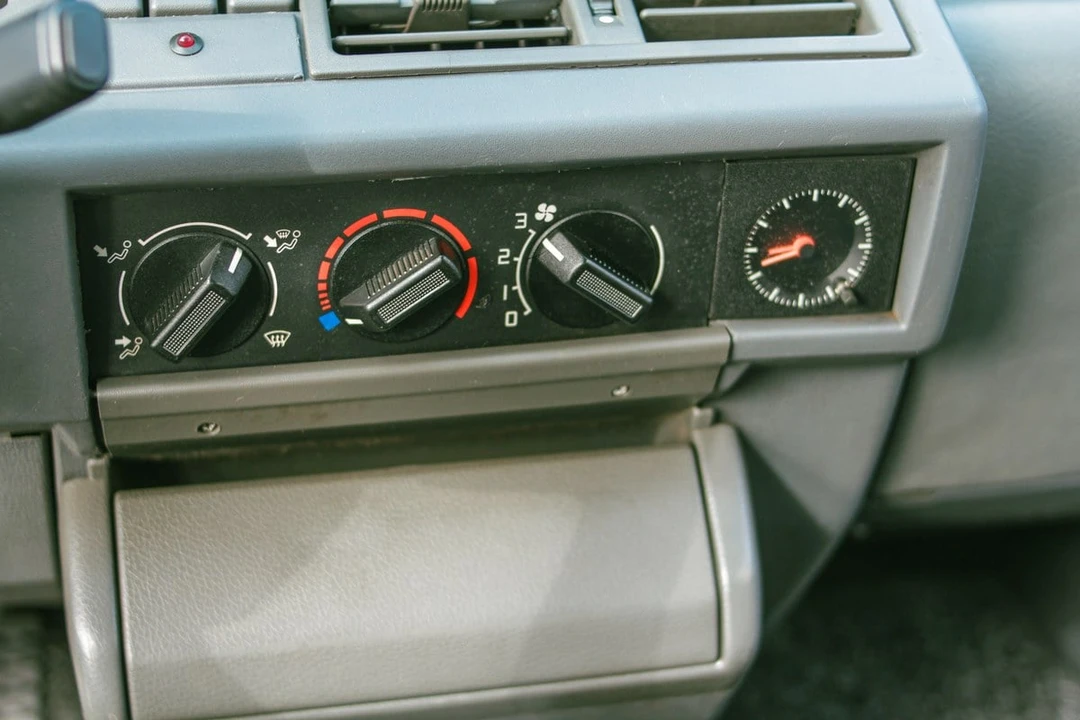 1992 Renault Clio 1st Gen - Image 22 of 31