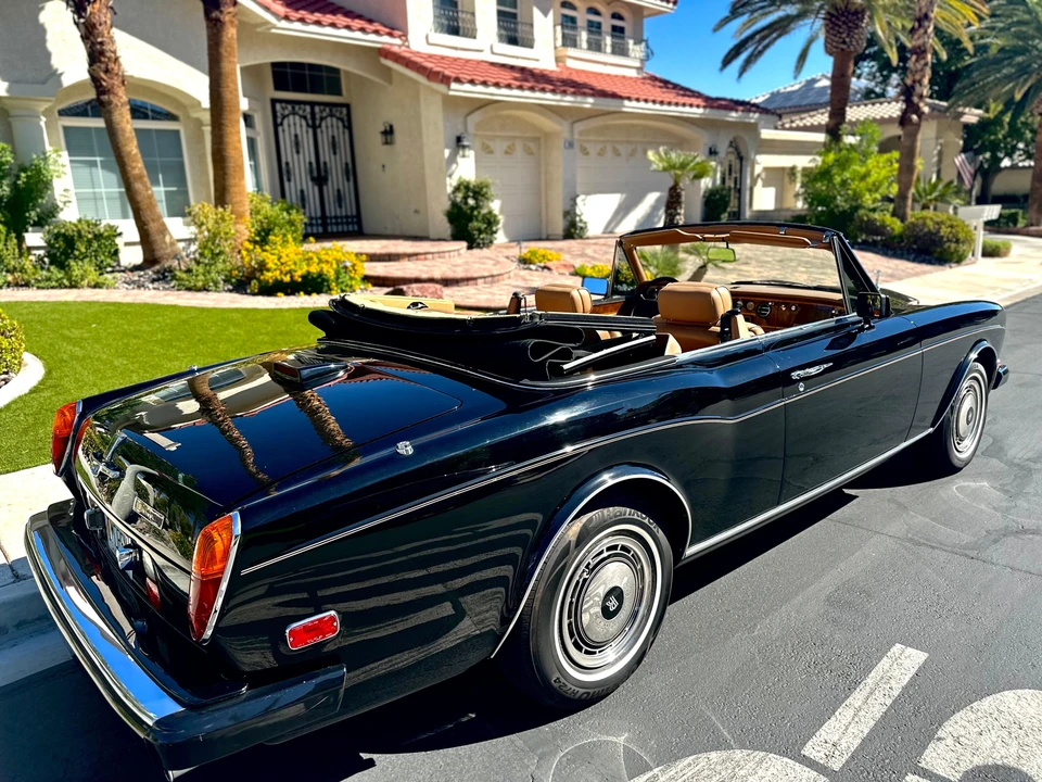 1992 Rolls-Royce Corniche Series IV - Image 9 of 31