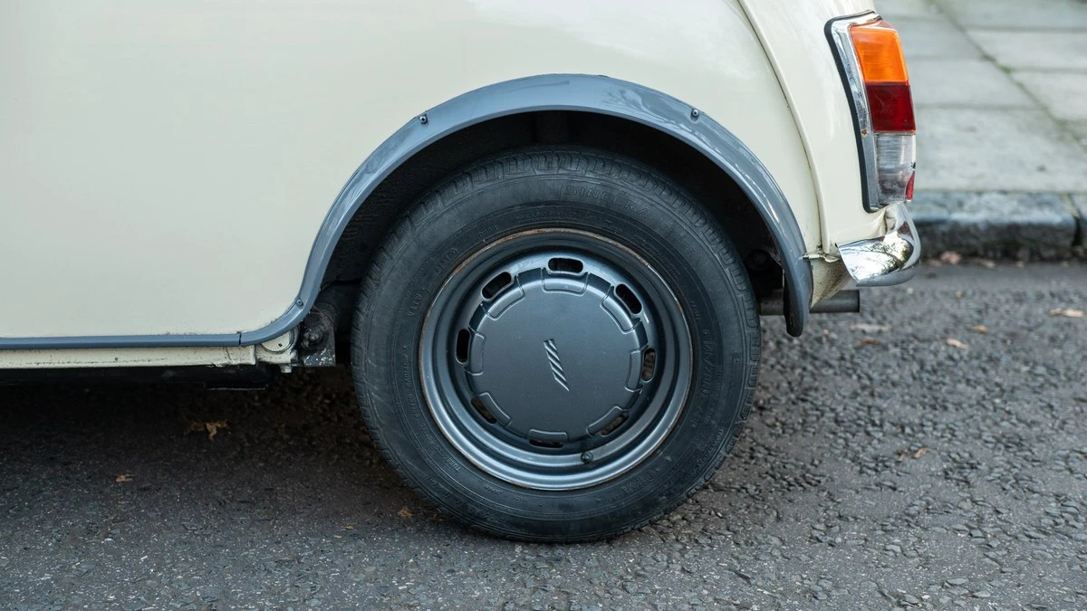 1992 Mini Mini Mark VI - Image 13 of 30
