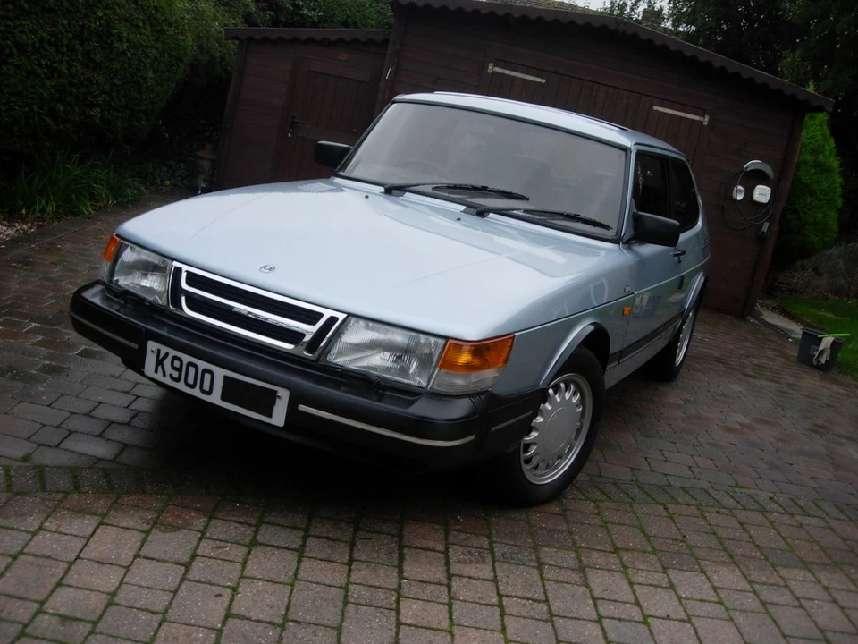 1992 Saab 900 1st Gen - Image 2 of 30