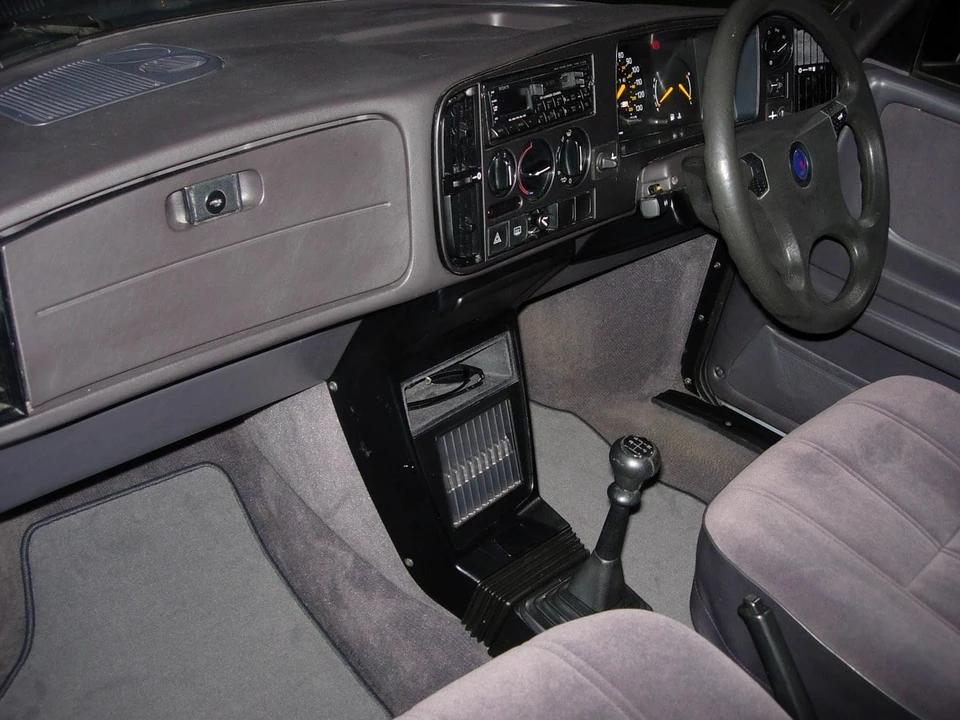 1992 Saab 900 1st Gen - Image 28 of 30