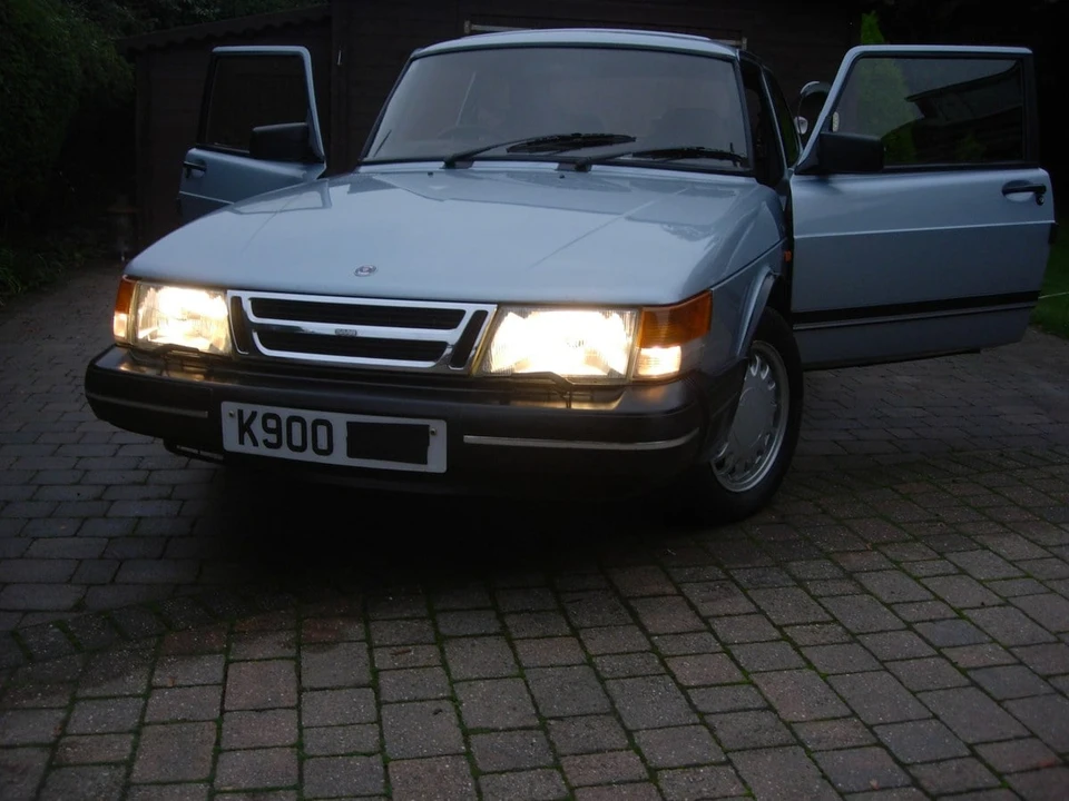 1992 Saab 900 1st Gen - Image 7 of 30