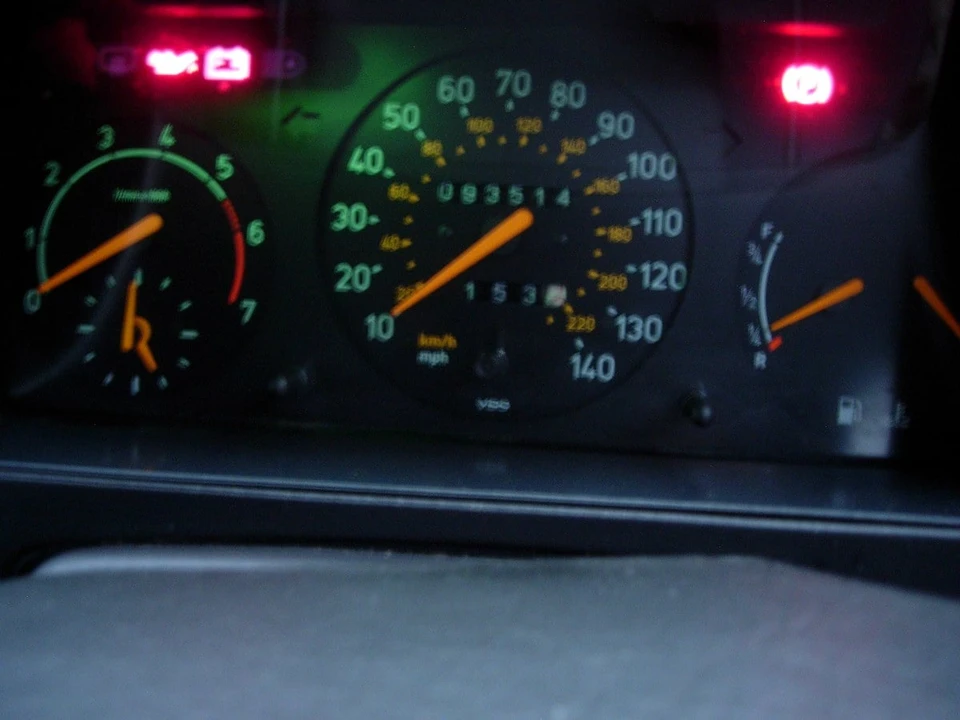 1992 Saab 900 1st Gen - Image 18 of 30