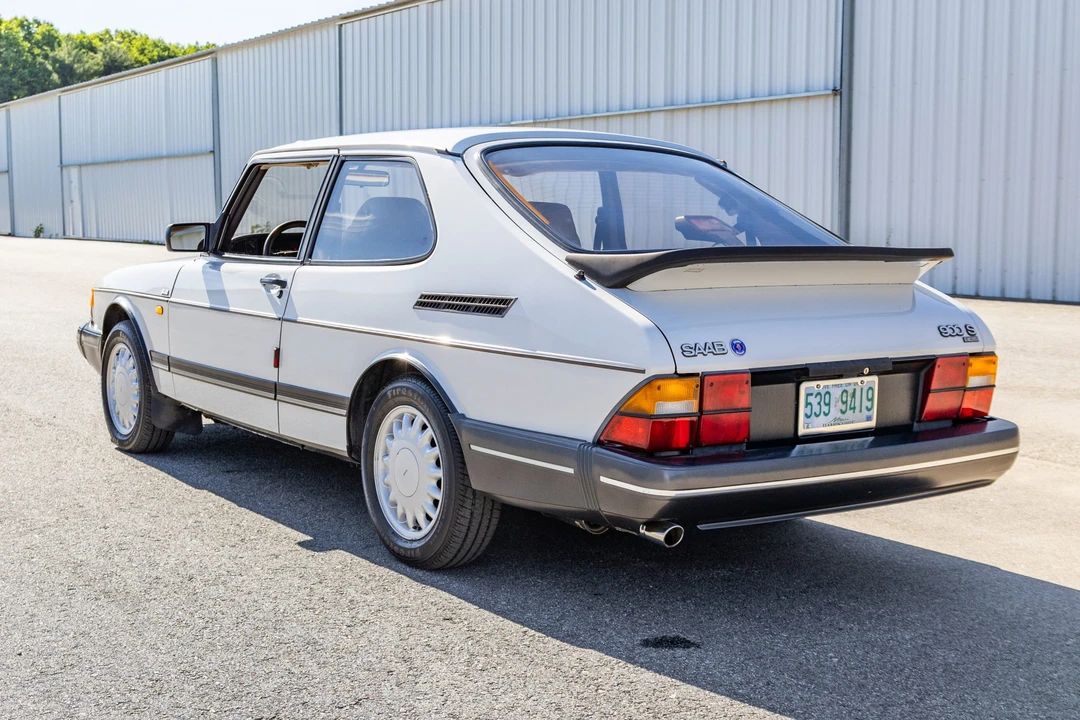 1992 Saab 900 1st Gen - Image 7 of 31