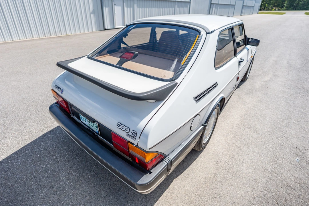 1992 Saab 900 1st Gen - Image 11 of 31