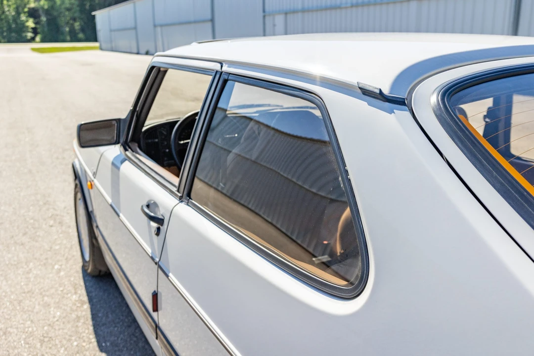 1992 Saab 900 1st Gen - Image 23 of 31