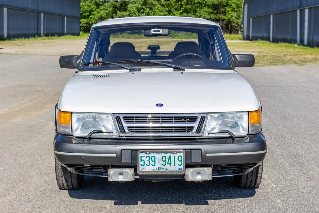 1992 Saab 900 1st Gen - Image 3 of 31