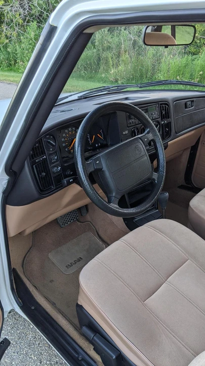 1992 Saab 900 1st Gen - Image 19 of 31