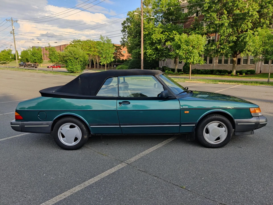 1992 Saab 900 Turbo 1st Gen - Image 17 of 31
