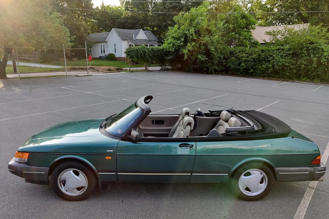 1992 Saab 900 Turbo 1st Gen - Image 3 of 31