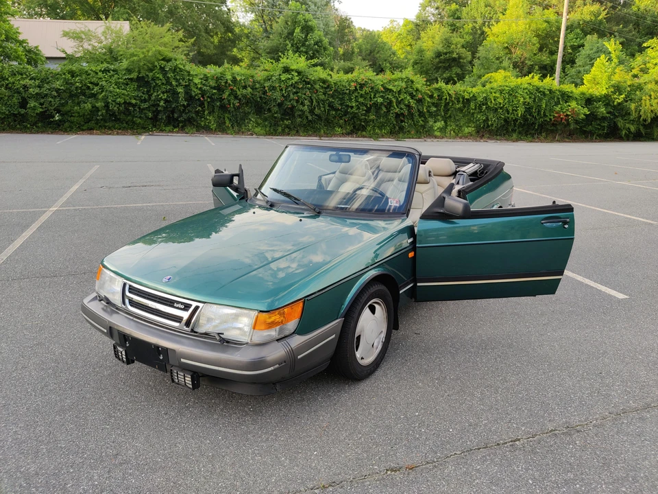 1992 Saab 900 Turbo 1st Gen - Image 27 of 31