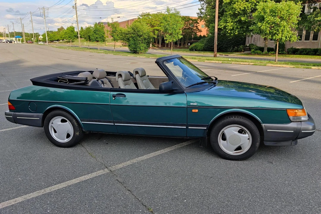 1992 Saab 900 Turbo 1st Gen - Image 18 of 31