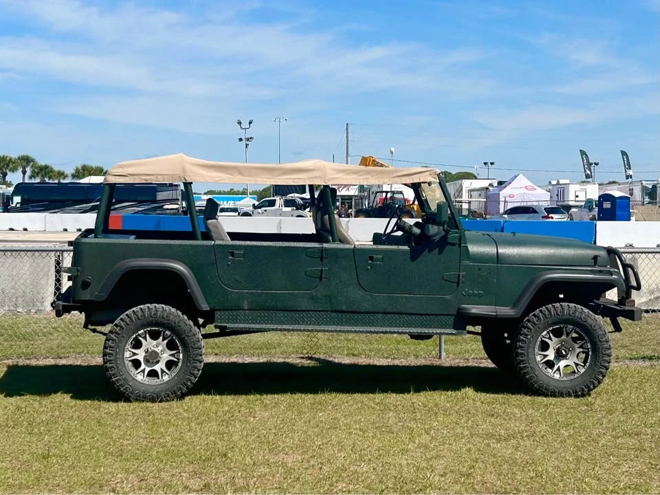 1992 Jeep YJ Wrangler - Image 2 of 3