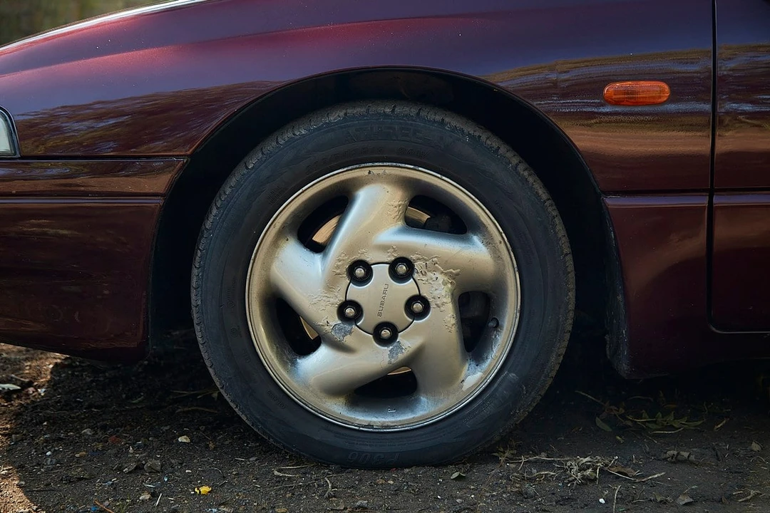 1992 Subaru SVX - Image 13 of 30