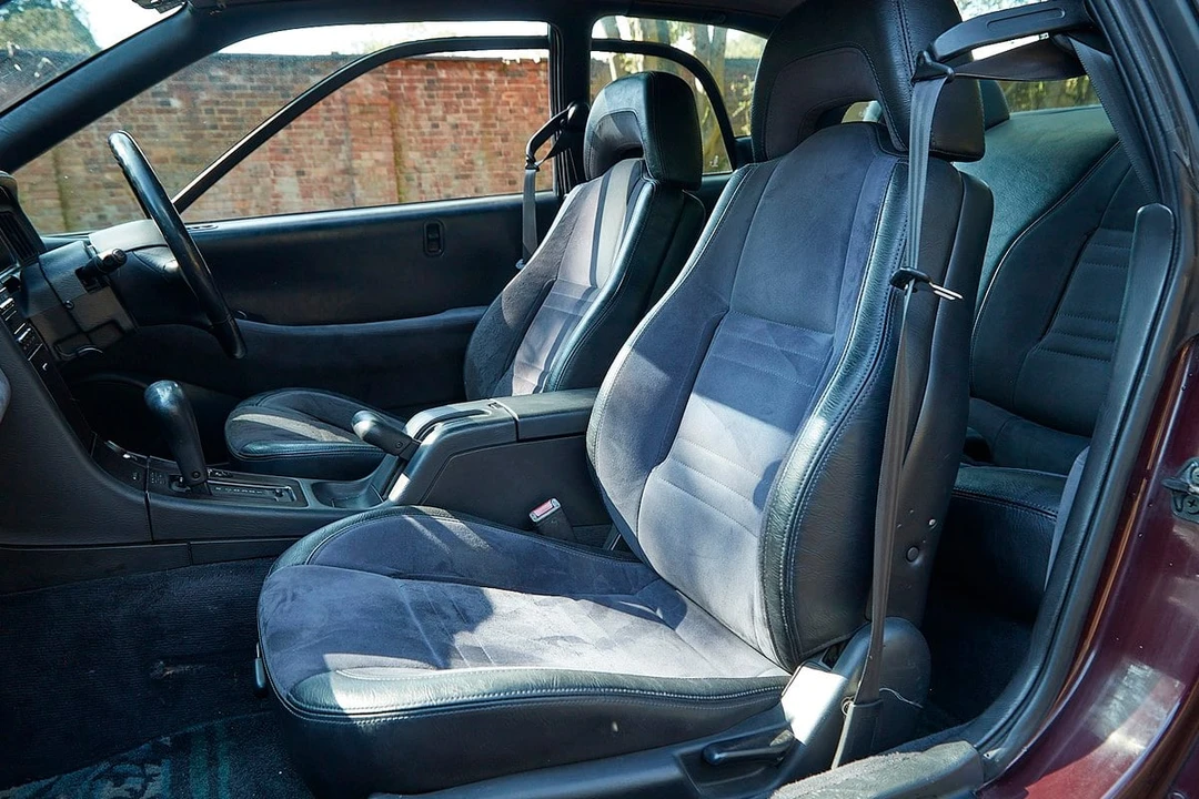 1992 Subaru SVX - Image 25 of 30