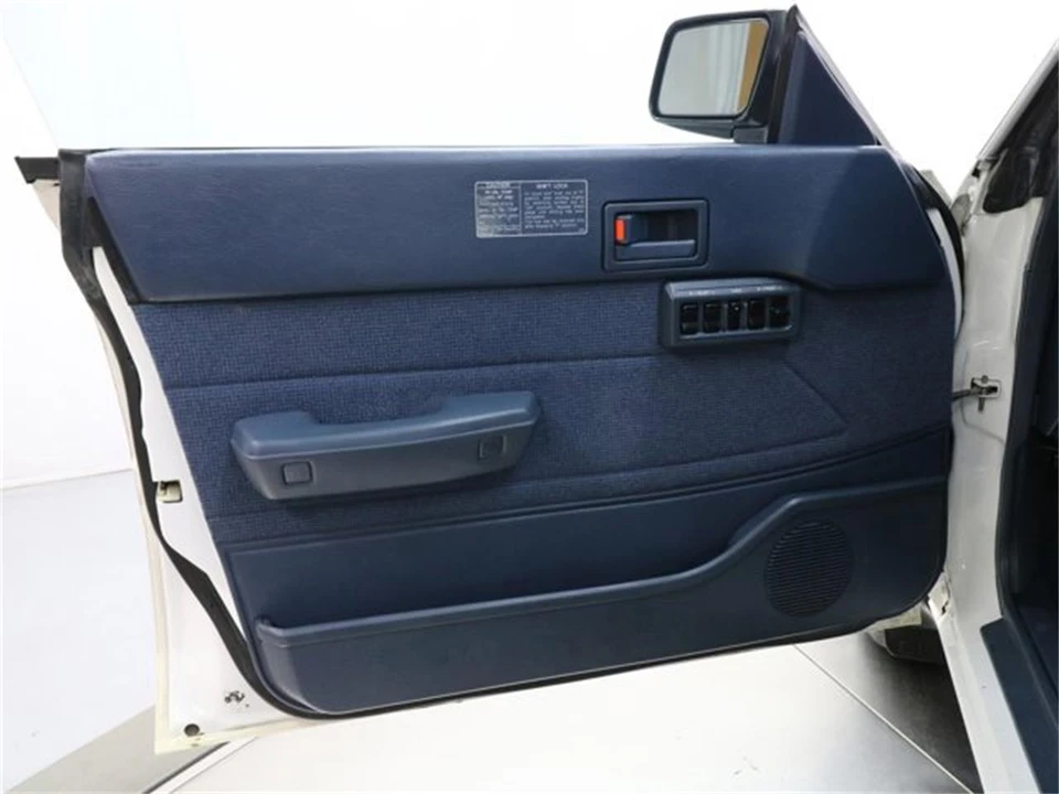 1992 Subaru Legacy - Image 21 of 31