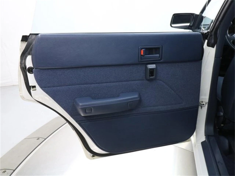1992 Subaru Legacy - Image 22 of 31
