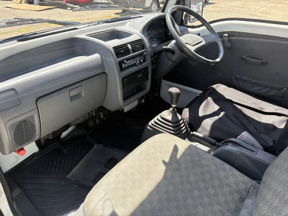 1992 Subaru Sambar 5th Gen - Image 21 of 31