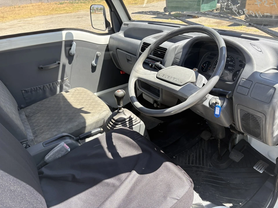 1992 Subaru Sambar 5th Gen - Image 12 of 31