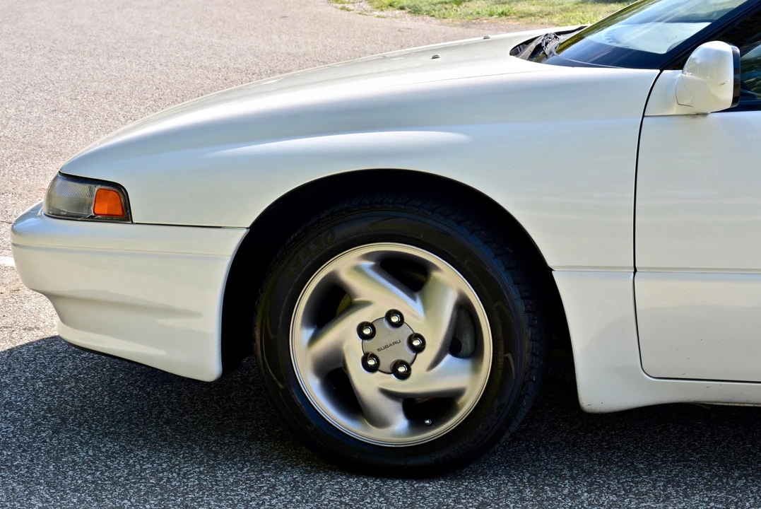 1992 Subaru SVX - Image 20 of 31