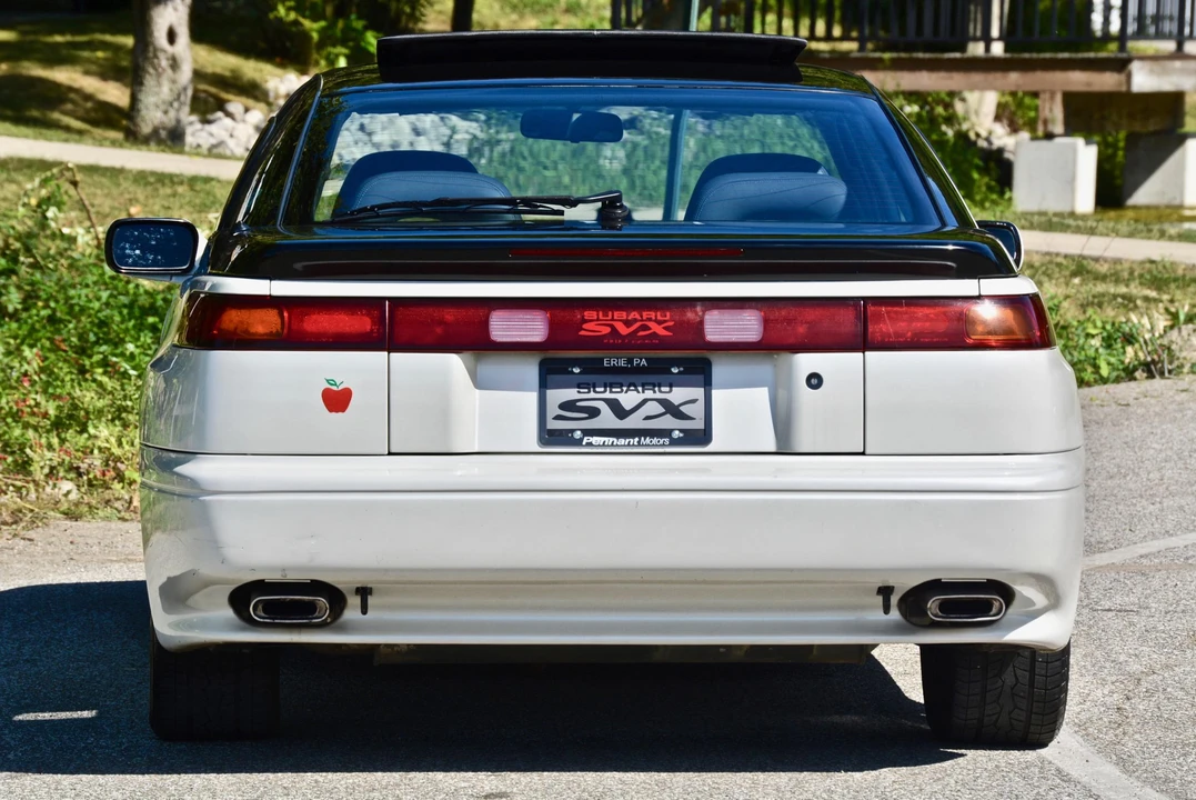 1992 Subaru SVX - Image 11 of 31