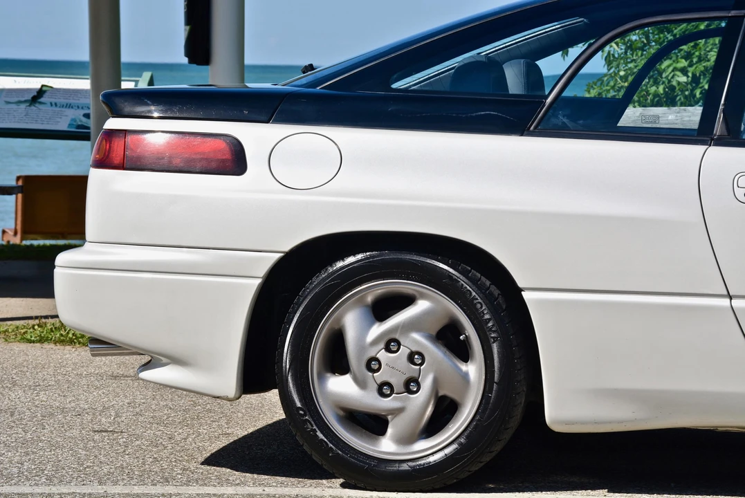 1992 Subaru SVX - Image 17 of 31