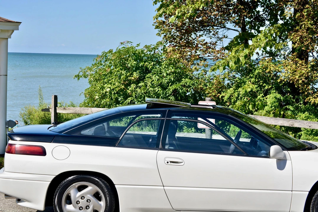 1992 Subaru SVX - Image 12 of 31