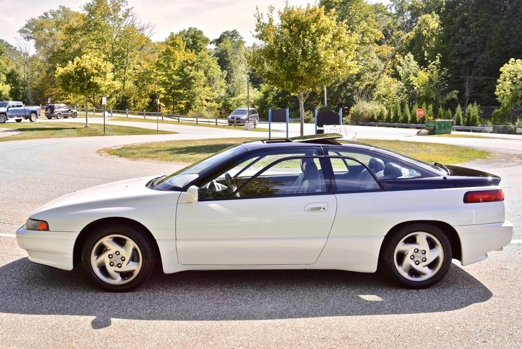 1992 Subaru SVX - Image 7 of 31