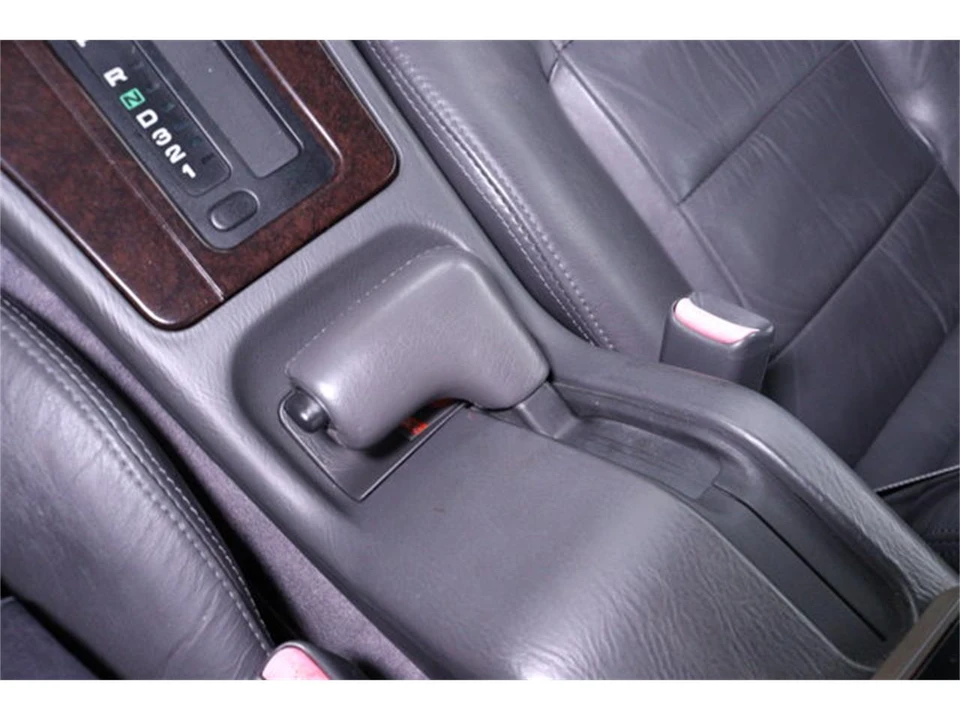 1992 Subaru SVX - Image 14 of 31
