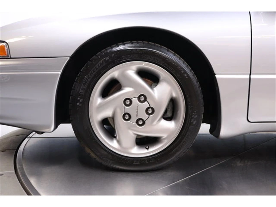 1992 Subaru SVX - Image 27 of 31