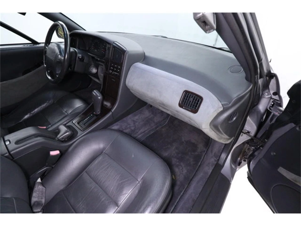 1992 Subaru SVX - Image 15 of 31
