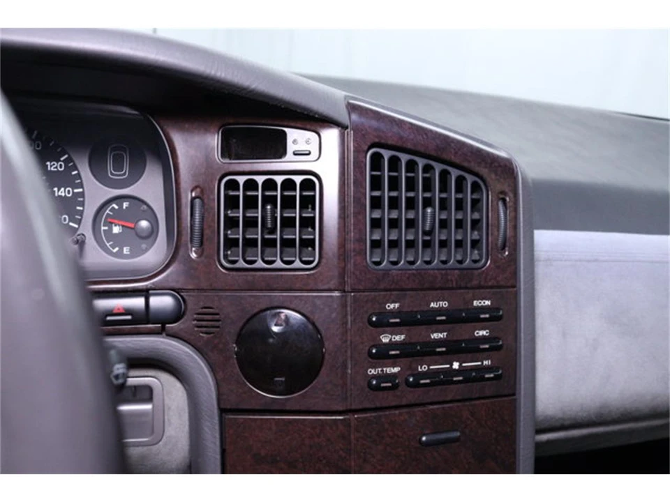 1992 Subaru SVX - Image 12 of 31
